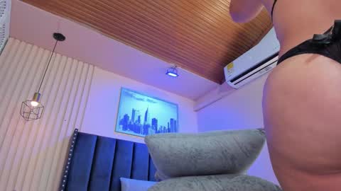 Viiolett online show from February 14, 2026, 8:27 pm