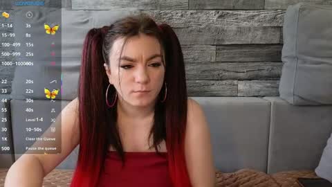 Snapshot of vika_loves_you chatting on May 27, 2026, 2:19 am follow my fansly online show from May 27, 2026, 2:19 am