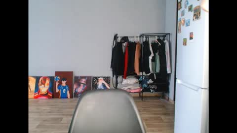 Viki Kelt online show from November 7, 2025, 2:22 am