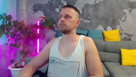 Snapshot of vikingchrisss chatting on May 17, 2026, 10:11 am vikingchrisss online show from May 17, 2026, 10:11 am