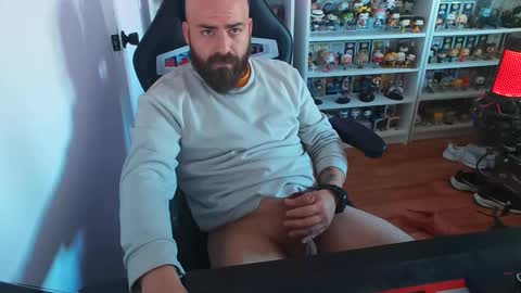 vikingc0ck online show from April 14, 2026, 3:29 pm