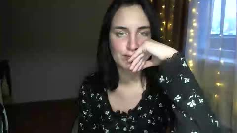 vikipop online show from February 25, 2026, 12:04 pm