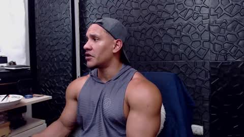 Viktor Herrera online show from February 22, 2025, 6:41 pm