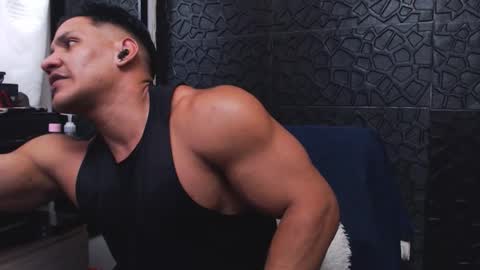 Viktor Herrera online show from September 29, 2025, 4:34 pm