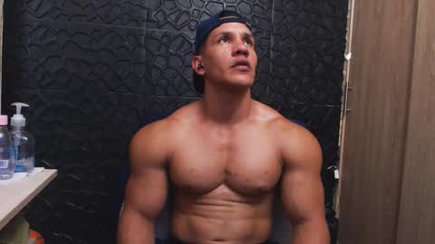 Viktor Herrera online show from November 8, 2025, 6:07 pm