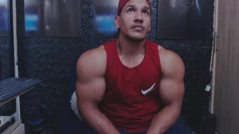 Snapshot of viktorherrera chatting on April 28, 2026, 5:18 pm Viktor Herrera online show from April 28, 2026, 5:18 pm