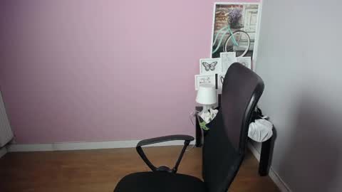 viktoria_lovely online show from December 23, 2024, 8:22 am