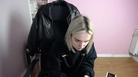 viktoria_lovely online show from February 17, 2026, 6:32 am