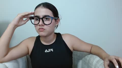 Snapshot of vikysexy28 chatting on February 18, 2025, 9:09 pm vikysexy28 online show from February 18, 2025, 9:09 pm