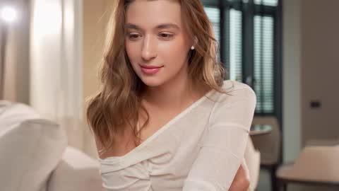 Lana online show from March 5, 2025, 11:49 am