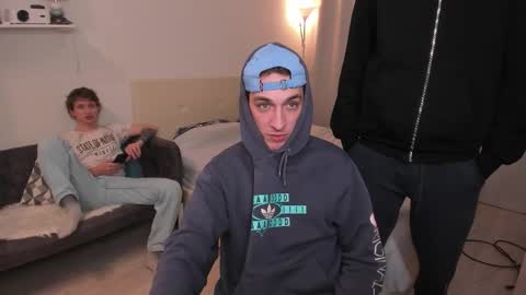 Dimoooooon online show from September 30, 2025, 12:48 am