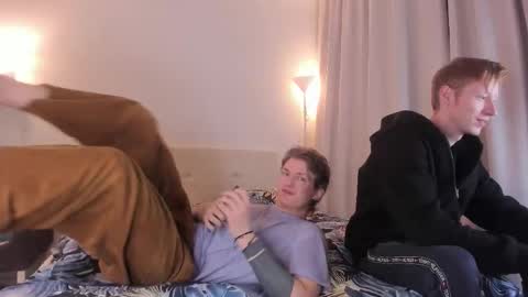 Dimoooooon online show from October 22, 2025, 9:03 pm