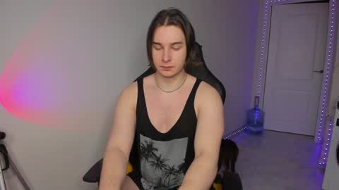 Snapshot of vincent__strong chatting on January 10, 2025, 6:31 am Vincent Strong online show from January 10, 2025, 6:31 am