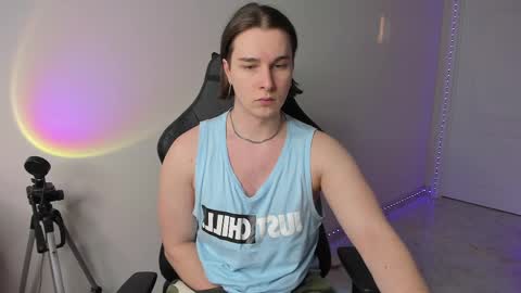 Snapshot of vincent__strong chatting on February 16, 2025, 1:38 pm Vincent Strong online show from February 16, 2025, 1:38 pm