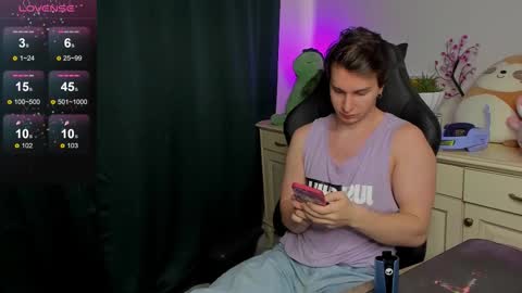 Snapshot of vincent__strong chatting on September 27, 2025, 12:10 pm Vincent Strong online show from September 27, 2025, 12:10 pm