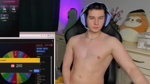 Vincent Strong online show from December 20, 2025, 4:08 am