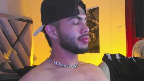 Snapshot of vincentblack_ chatting on March 23, 2026, 8:51 am Vincent online show from March 23, 2026, 8:51 am