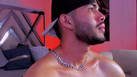 Snapshot of vincentblack_ chatting on April 11, 2026, 7:45 am Vincent online show from April 11, 2026, 7:45 am