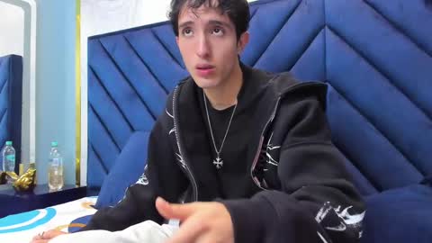 vinniematte online show from March 2, 2025, 1:58 am