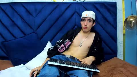 vinniematte online show from March 9, 2025, 3:01 am