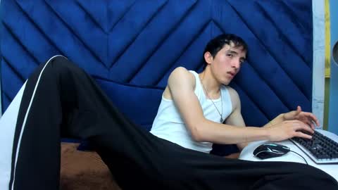 vinniematte online show from March 12, 2025, 5:35 am