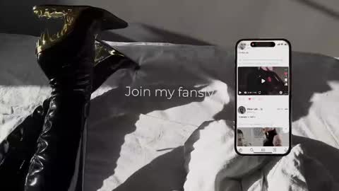 Snapshot of vinylstore chatting on November 20, 2025, 4:51 pm Diva Silvia online show from November 20, 2025, 4:51 pm