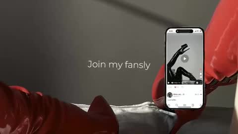 Snapshot of vinylstore chatting on December 1, 2025, 5:18 pm Diva Silvia online show from December 1, 2025, 5:18 pm