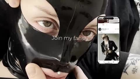 Snapshot of vinylstore chatting on January 8, 2026, 5:15 pm Diva Silvia online show from January 8, 2026, 5:15 pm