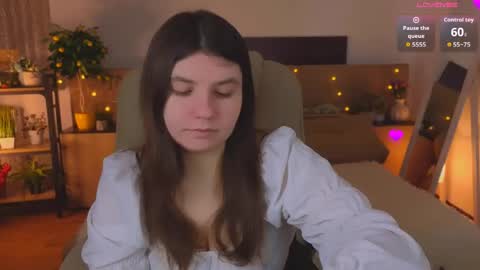 Viola online show from April 20, 2026, 8:21 pm