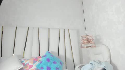 violeet_gray online show from September 24, 2025, 11:35 am