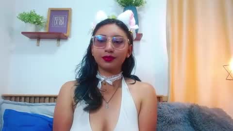 Snapshot of violet_2003 chatting on June 30, 2026, 2:29 pm V I O L E T online show from June 30, 2026, 2:29 pm