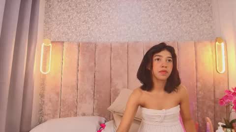 Violeta online show from November 22, 2025, 1:32 pm