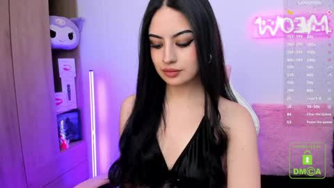 Snapshot of violet_catt chatting on January 31, 2025, 5:10 pm Violeta  online show from January 31, 2025, 5:10 pm