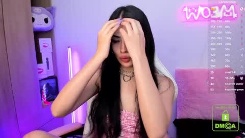 Snapshot of violet_catt chatting on February 21, 2025, 8:38 pm Violeta  online show from February 21, 2025, 8:38 pm