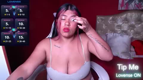 Snapshot of violet_flow chatting on January 14, 2026, 5:29 pm Violeta online show from January 14, 2026, 5:29 pm