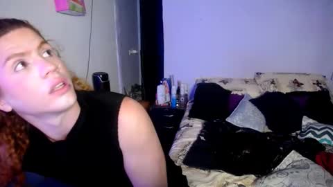 violet_hyuga online show from February 17, 2026, 3:25 am