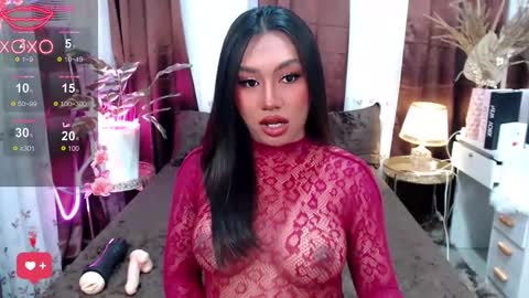 VIOLET online show from December 17, 2025, 7:47 am