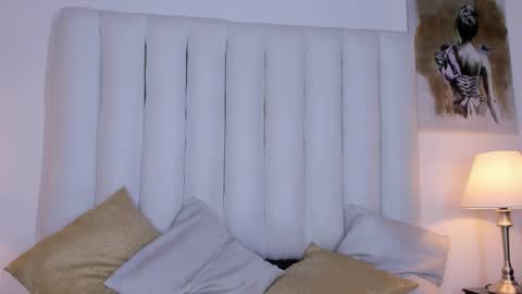 Mary online show from December 17, 2025, 6:36 pm