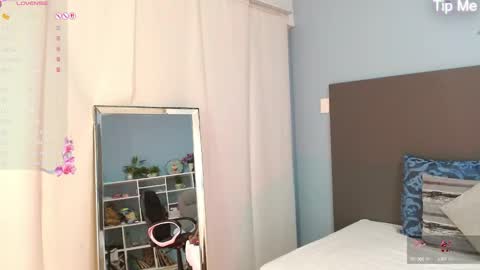 Snapshot of violeta_leon chatting on October 17, 2025, 4:04 am Violeta leon online show from October 17, 2025, 4:04 am