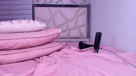 violeta london online show from March 21, 2026, 8:19 am