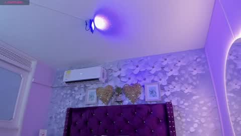 violeta_medina online show from February 5, 2025, 3:13 am