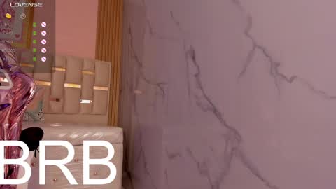 IG violeta sub online show from February 7, 2025, 4:14 pm