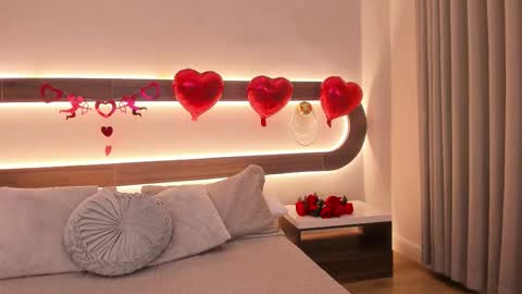 Snapshot of violeta_sum chatting on February 14, 2026, 1:41 pm Violeta Sum online show from February 14, 2026, 1:41 pm