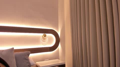 Snapshot of violeta_sum chatting on February 18, 2026, 12:23 pm Violeta Sum online show from February 18, 2026, 12:23 pm