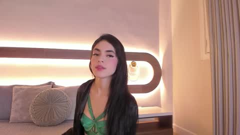 Snapshot of violeta_sum chatting on March 2, 2026, 12:12 pm Violeta Sum online show from March 2, 2026, 12:12 pm