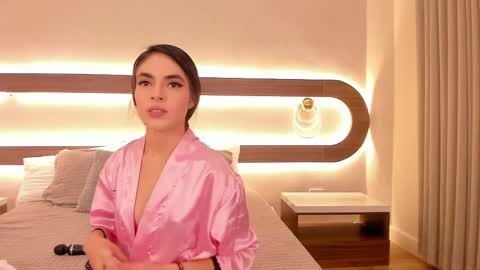 Violeta Sum online show from April 2, 2026, 1:53 pm