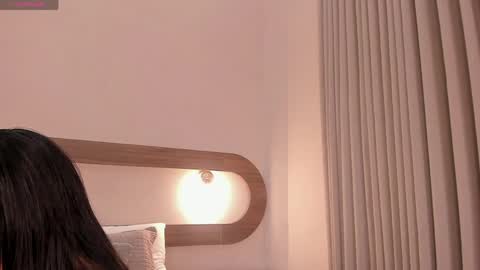Snapshot of violeta_sum chatting on May 21, 2026, 1:07 pm Violeta Sum online show from May 21, 2026, 1:07 pm