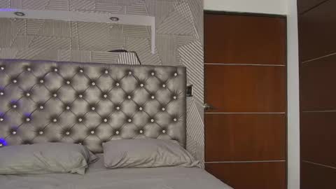 Snapshot of violetaacollinss chatting on March 3, 2026, 9:31 pm violeta online show from March 3, 2026, 9:31 pm