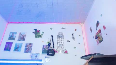 violetaconny online show from February 22, 2026, 8:29 pm