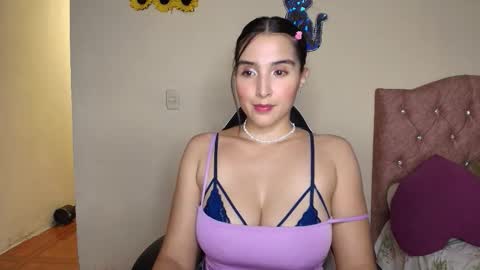 Jimena online show from January 7, 2026, 1:52 am